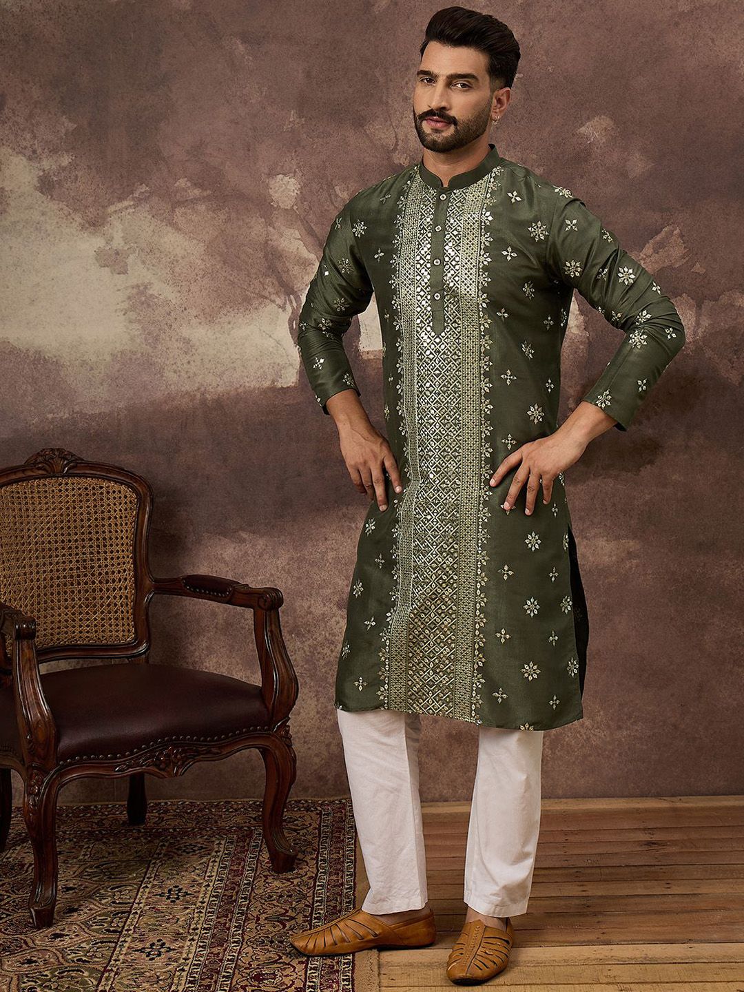 Men Green Silk Blend Solid Embroidered Straight Kurta With Pant Set-MKSET1419