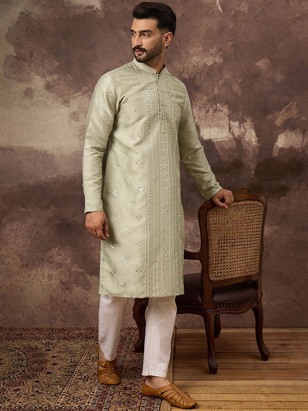 Men Green Silk Blend Solid Embroidered Straight Kurta With Pant Set-MKSET1363