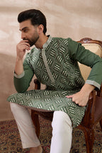 Green Silk Blend Embroidered Mandarin Collar Straight Kurta With Trouser MKSET2081