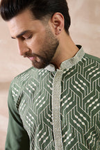 Green Silk Blend Embroidered Mandarin Collar Straight Kurta MKU2081