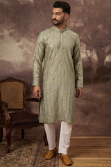 Green Viscose Rayon Solid Embroidered Straight Kurta MKU1356