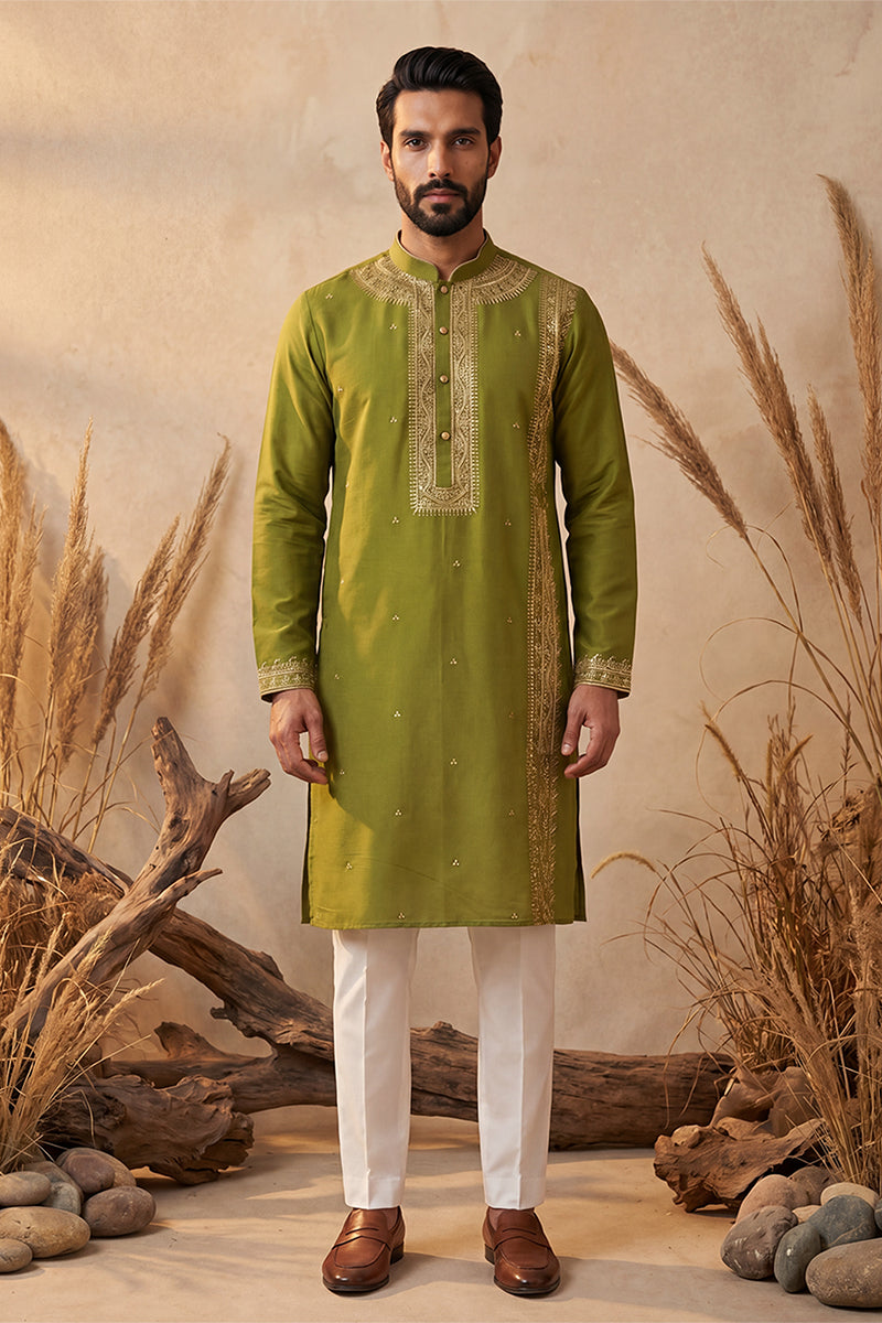 Green Silk Blend Solid Emboidered Straight Kurta MKU2313