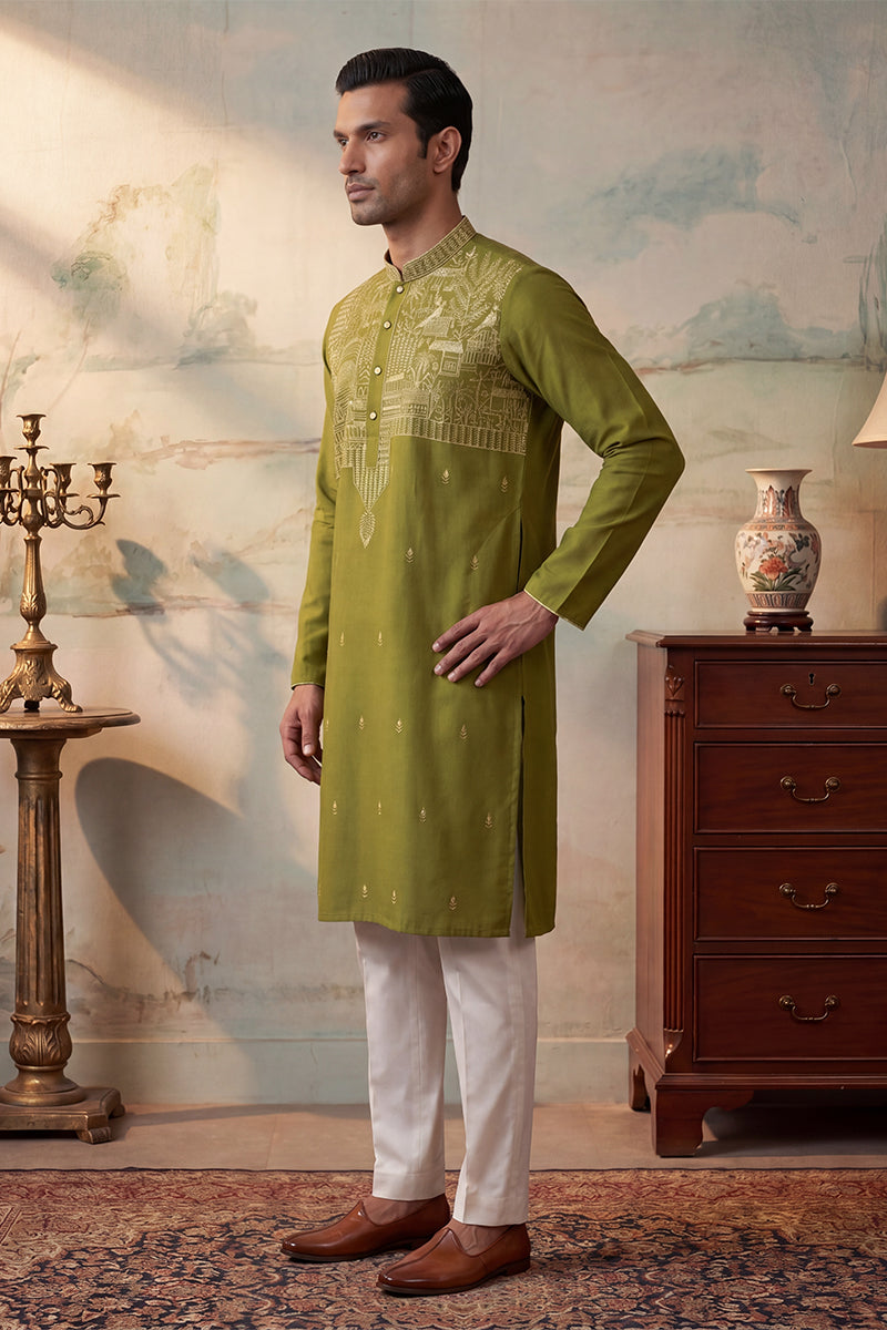 Green Silk Blend Solid Emboidered Straight Kurta MKU2373