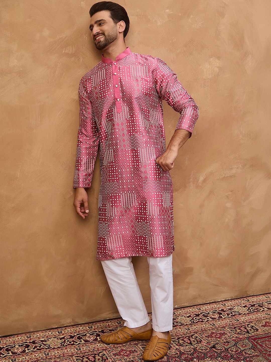 Men Pink Silk Blend Geometric Printed Straight Kurta With Pant Set-MKSET1526