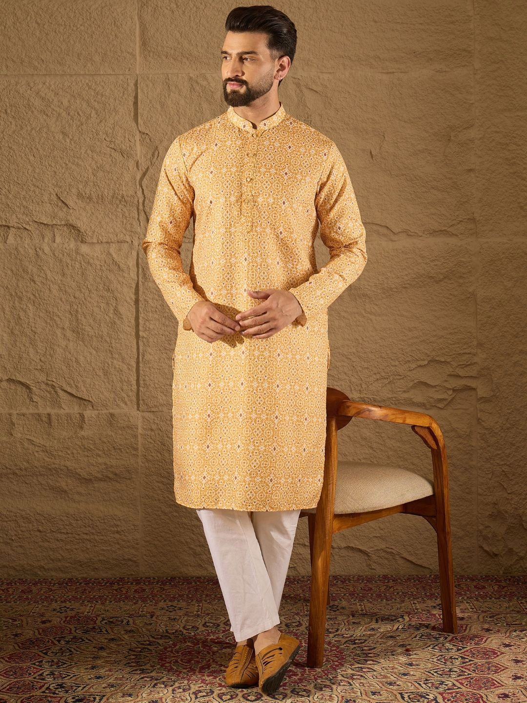 Men Yellow Silk Blend Ethnic Motif Embroidered Straight Kurta With Pant Set-MKSET1304