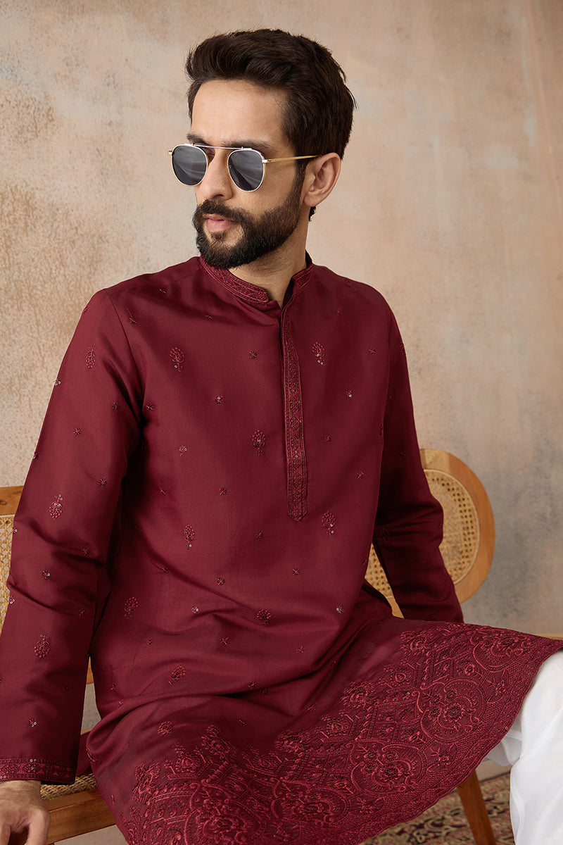 Maroon Silk Blend Solid Emboidered Straight Kurta With Trouser MKSET2289