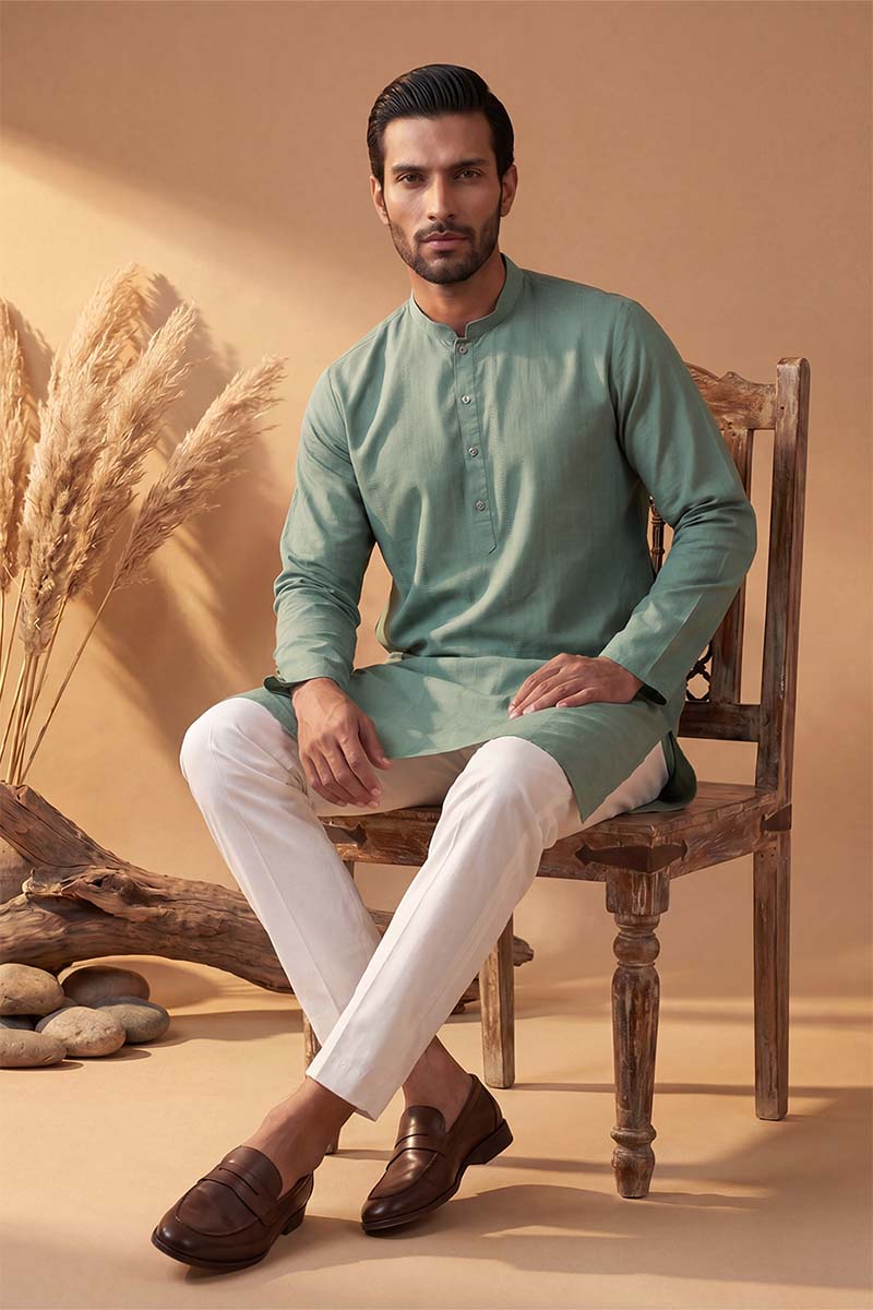 Green Silk Blend Solid Solid Kurta With Trousers MKSET2221