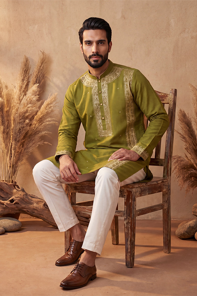 Green Silk Blend Solid Emboidered Straight Kurta With Trouser MKSET2313