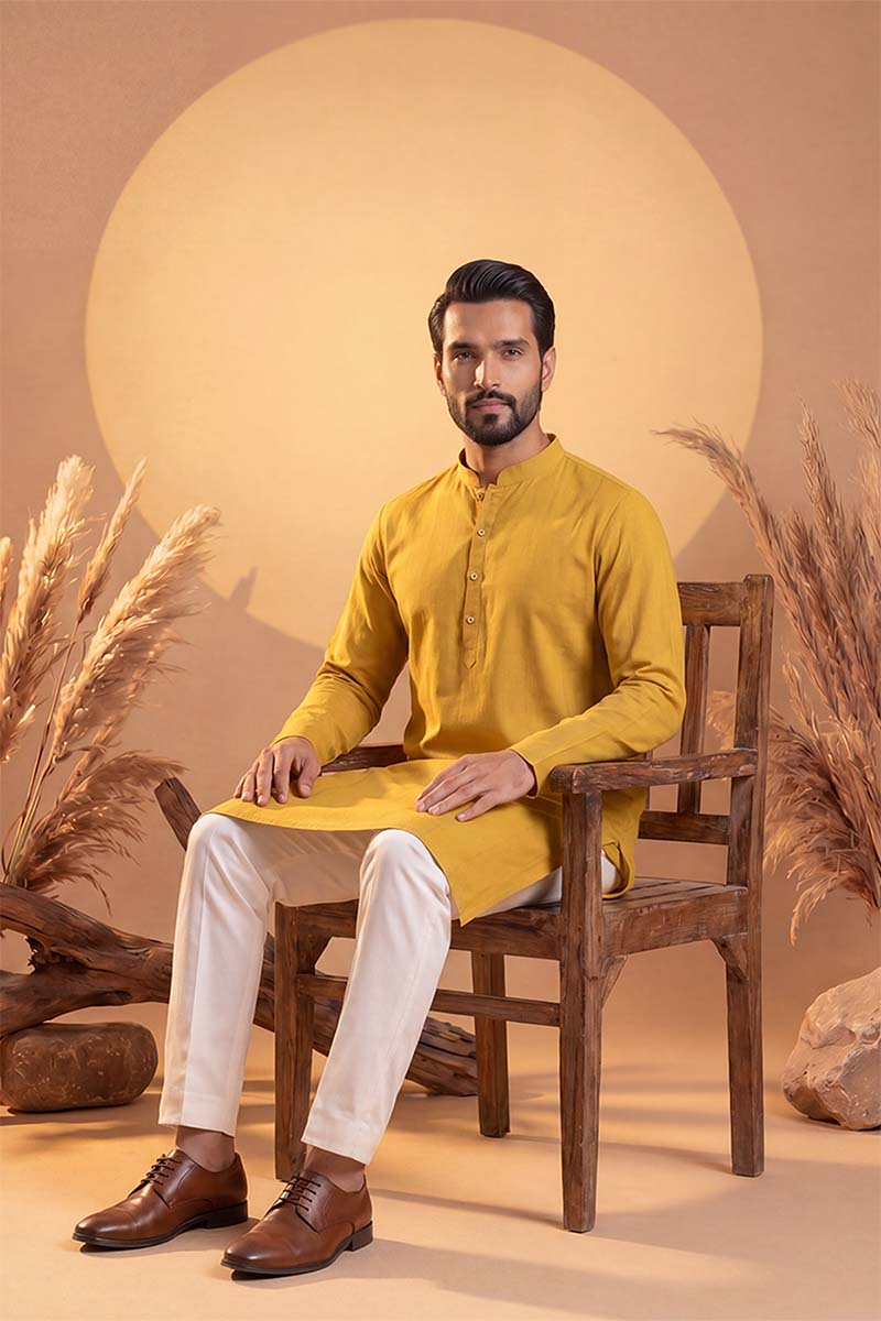 Yellow Silk Blend Solid Solid Kurta With Trousers MKSET2222