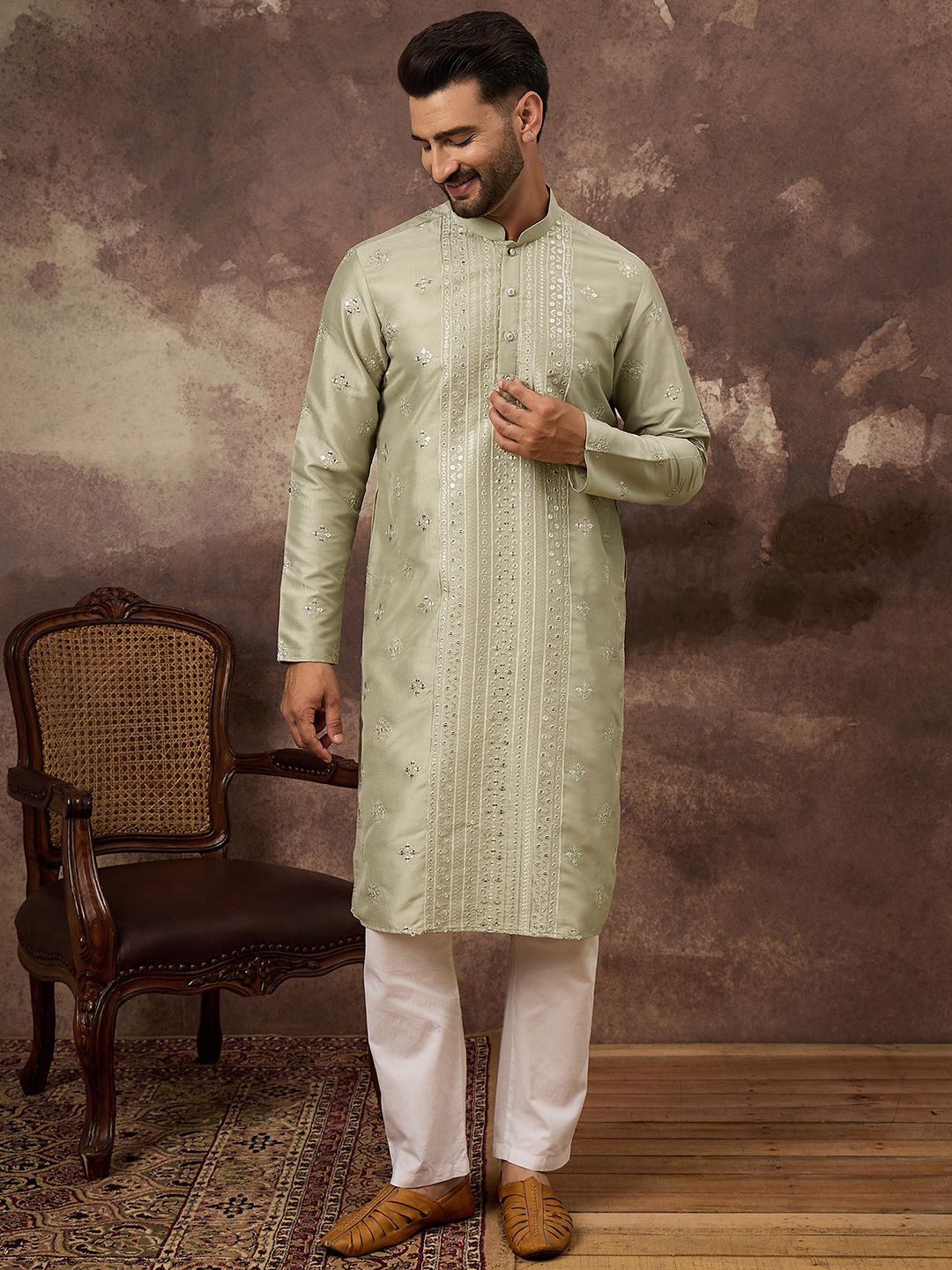 Men Green Silk Blend Solid Embroidered Straight Kurta With Pant Set-MKSET1363