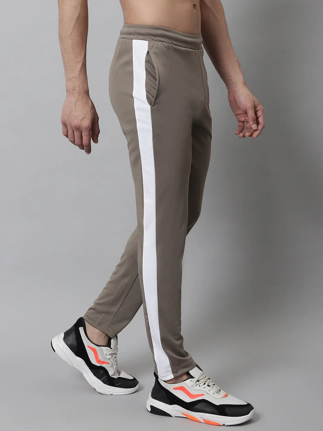 Brown Polyester Solid Active wear for Men | DesiQlo India