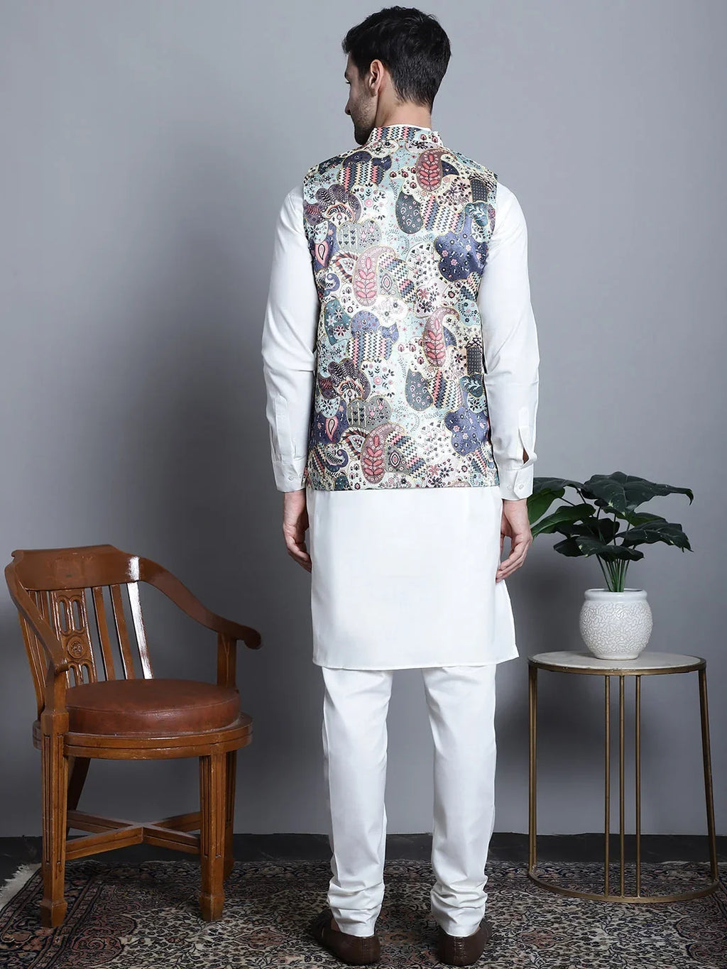 Men's Digital Print and Zari Work Nehru Jacket With Kurta Solid Pyjama Set