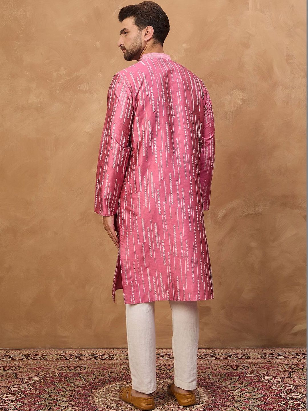 Men Pink Silk Blend Geometric Printed Straight Kurta With Pant Set-MKSET1533