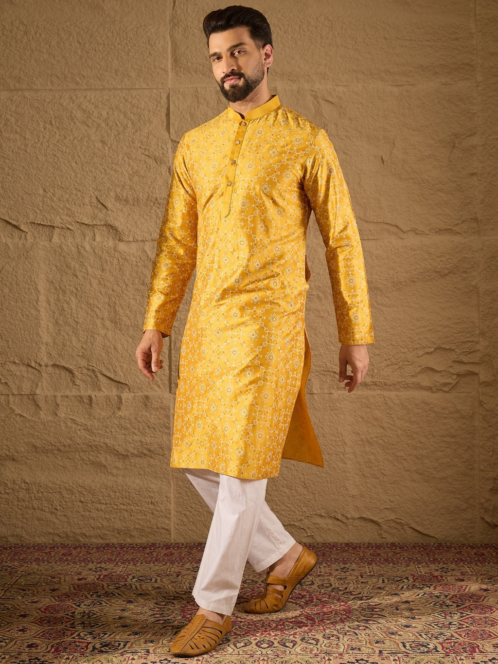 Men Yellow Pure Silk Geometric Printed Straight Kurta with Trousers-MKSET1276