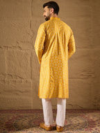 Men Yellow Pure Silk Geometric Printed Straight Kurta with Trousers-MKSET1276
