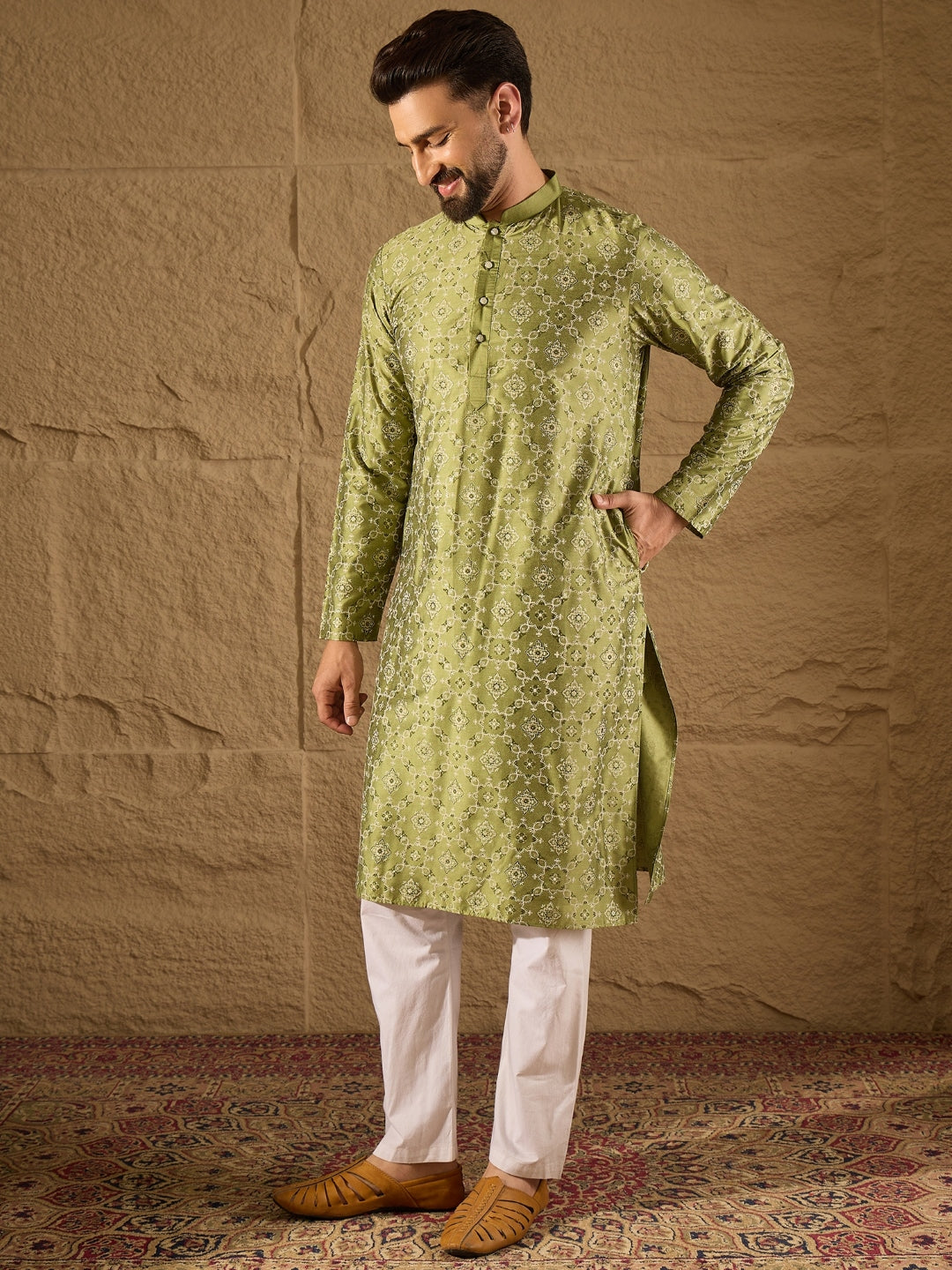 Men Green Pure Silk Geometric Printed Straight Kurta with Trouser-MKSET1285