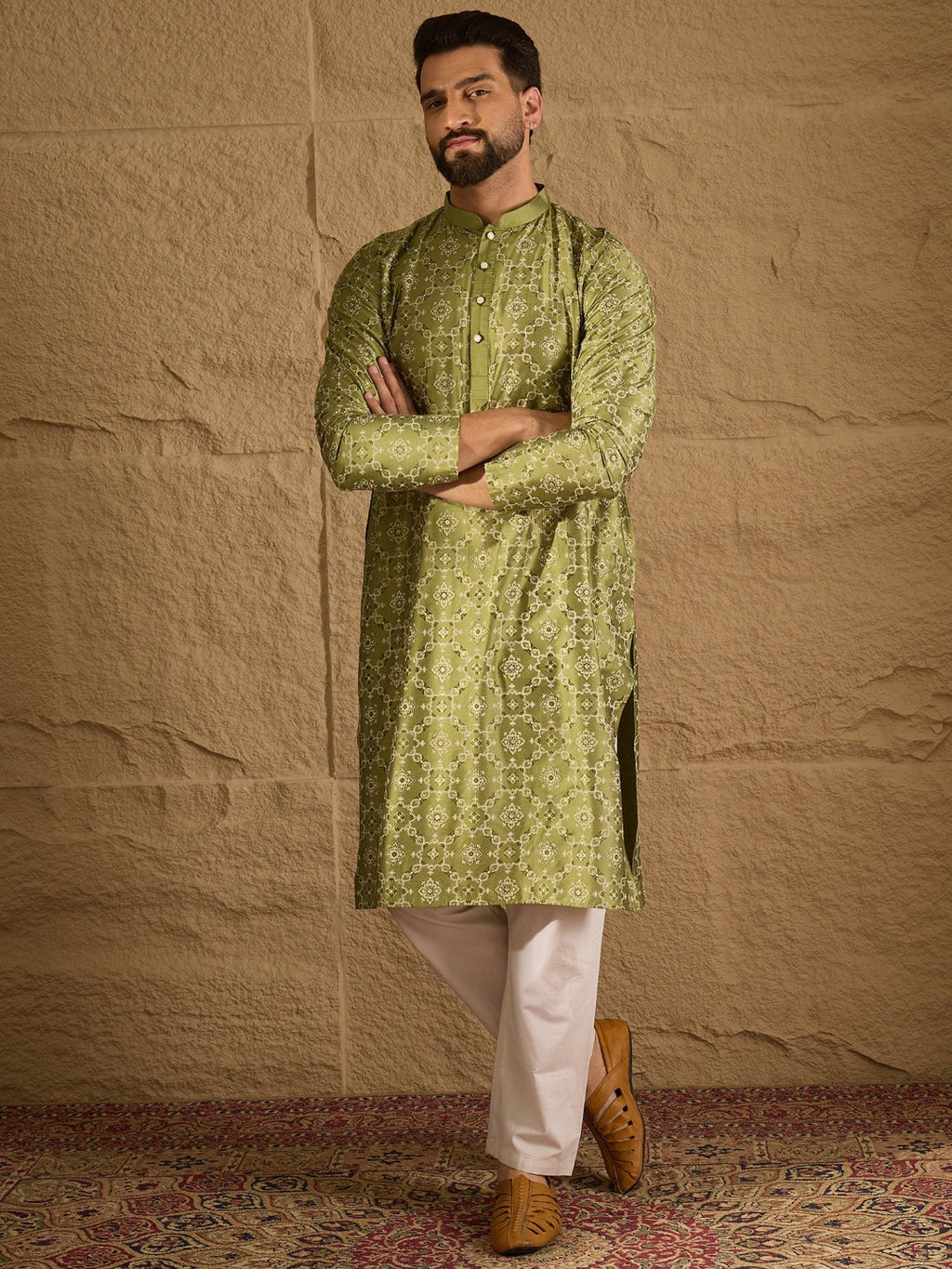 Men Green Pure Silk Geometric Printed Straight Kurta with Trouser-MKSET1285