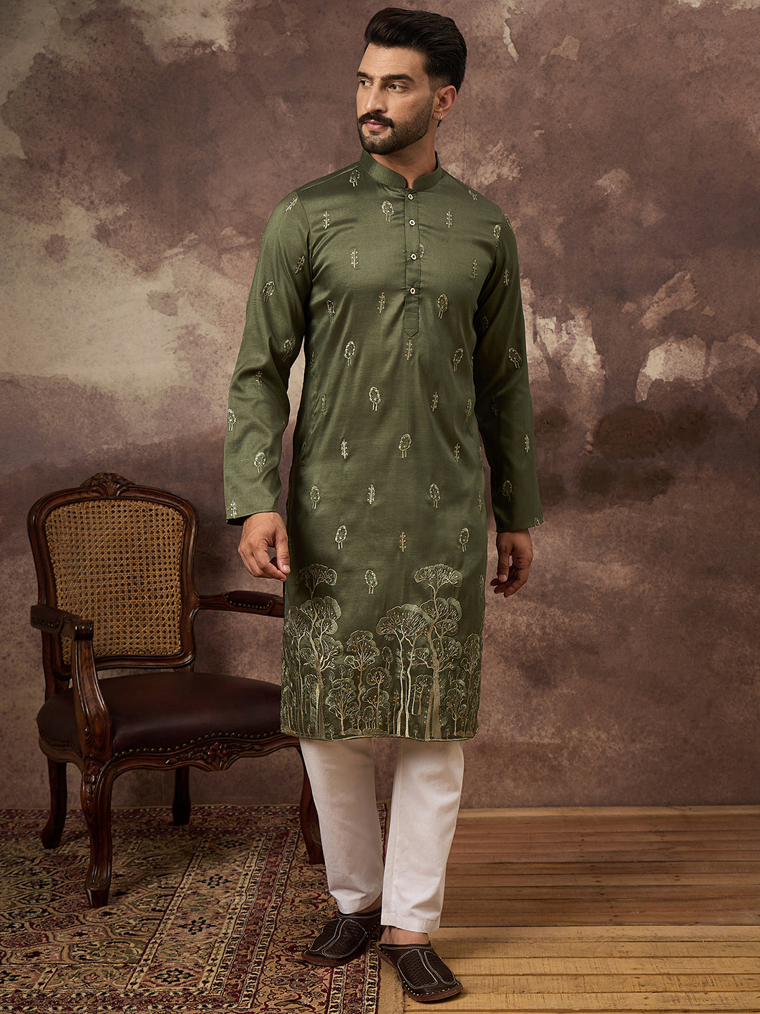 Men Green Silk Blend Solid Embroidered Straight Kurta and Trouser-MKSET1332