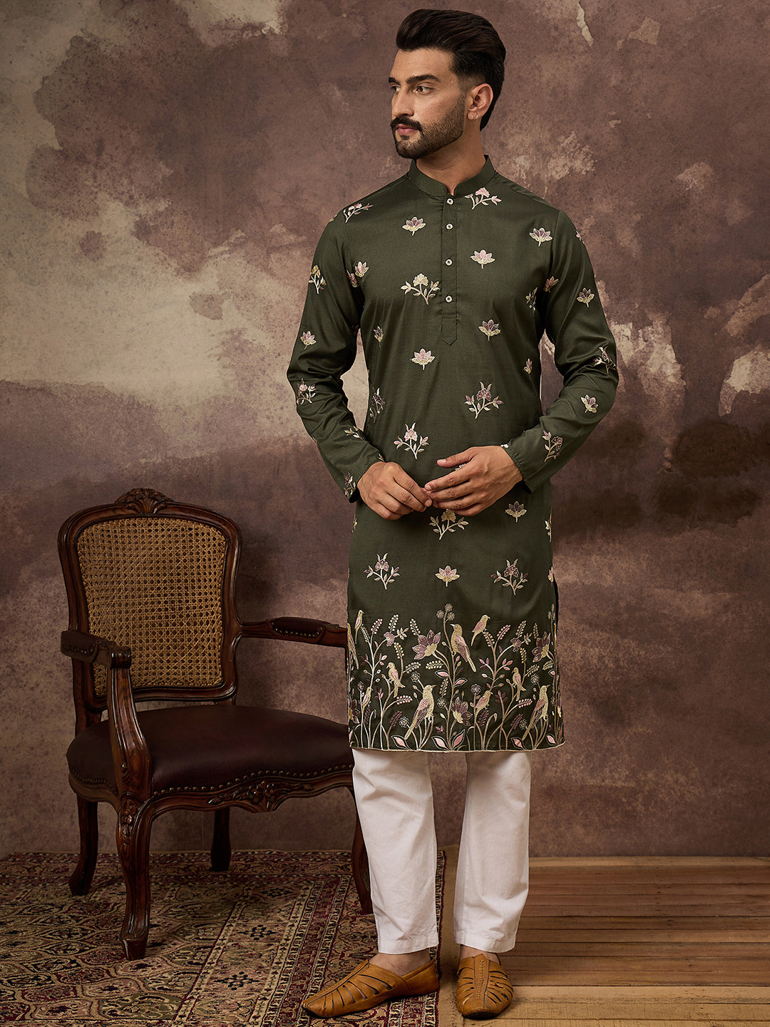 Men Green Silk Blend Solid Embroidered Straight Kurta and Trouser-MKSET1338
