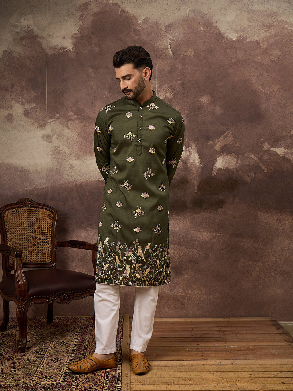 Men Green Silk Blend Solid Embroidered Straight Kurta and Trouser-MKSET1338