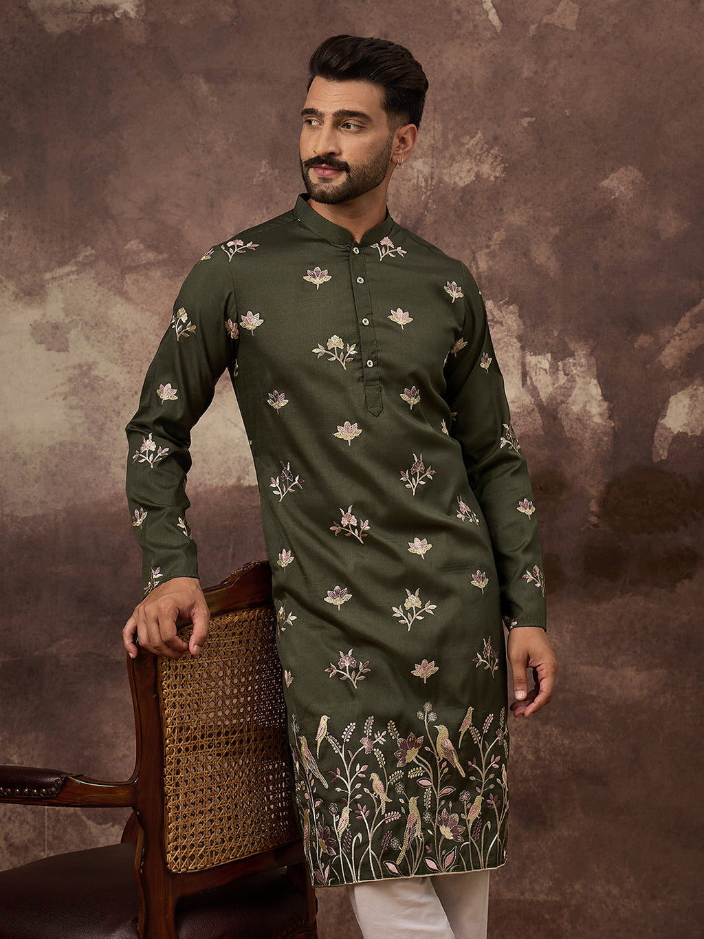 Men Green Silk Blend Solid Embroidered Straight Kurta and Trouser-MKSET1338