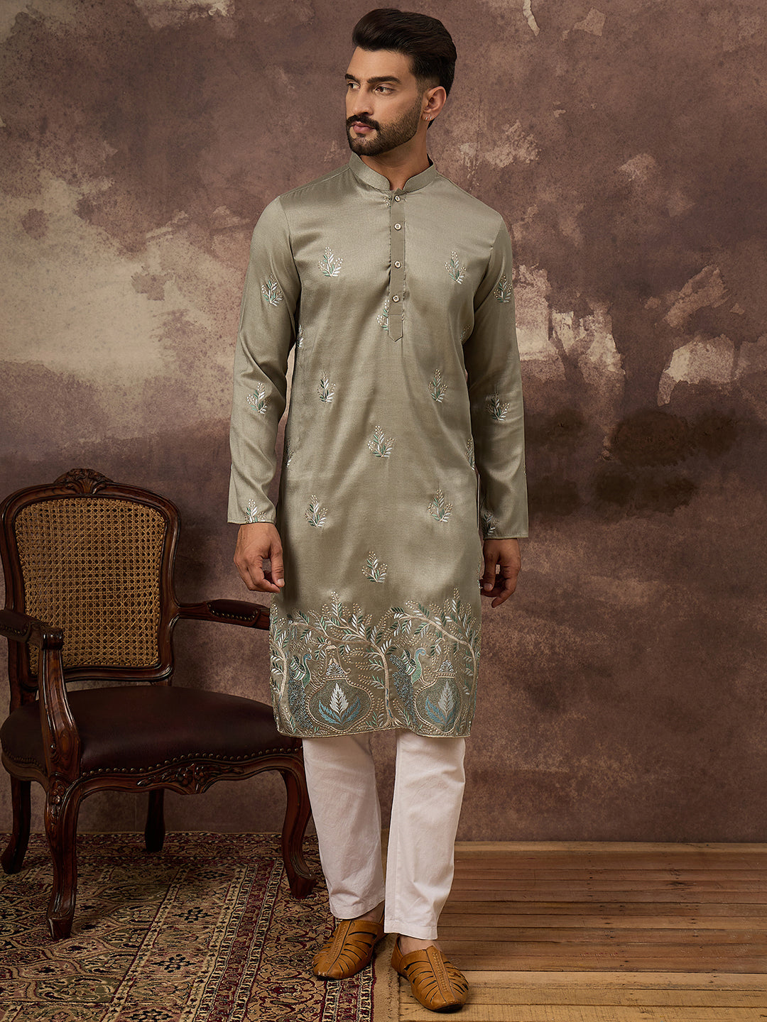Men Green Silk Blend Solid Embroidered Straight Kurta with Trouser-MKSET1345