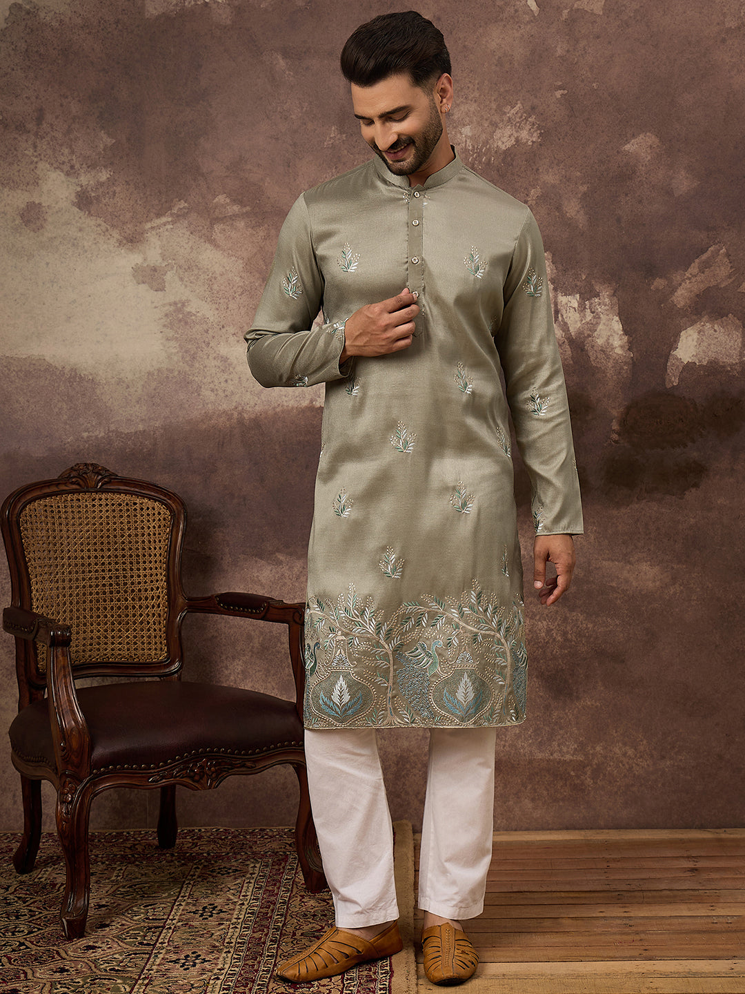 Men Green Silk Blend Solid Embroidered Straight Kurta with Trouser-MKSET1345