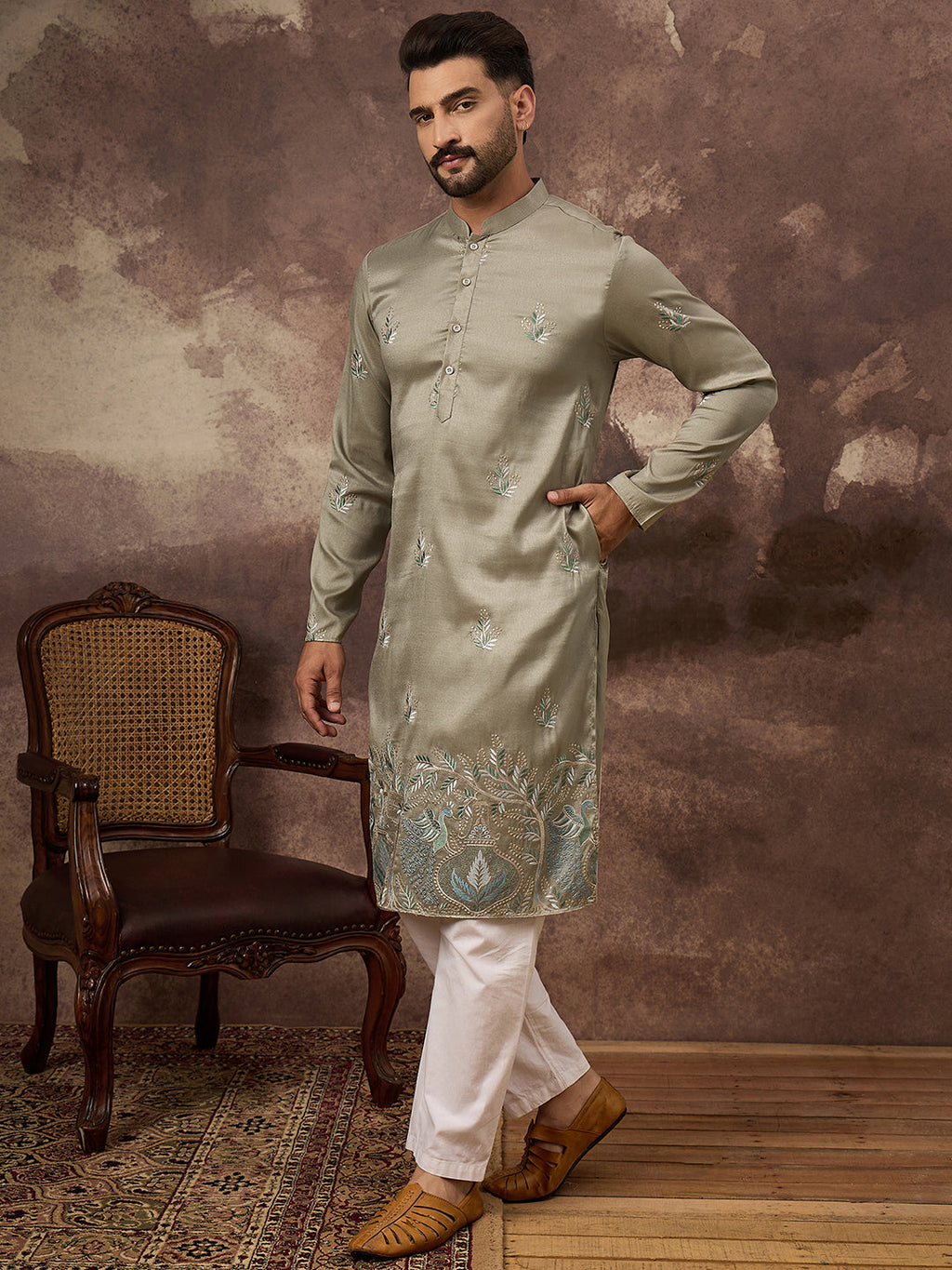 Men Green Silk Blend Solid Embroidered Straight Kurta with Trouser-MKSET1345
