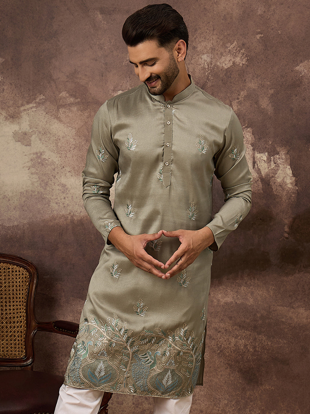 Men Green Silk Blend Solid Embroidered Straight Kurta with Trouser-MKSET1345