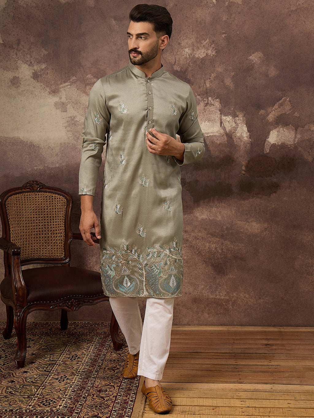Men Green Silk Blend Solid Embroidered Straight Kurta with Trouser-MKSET1345