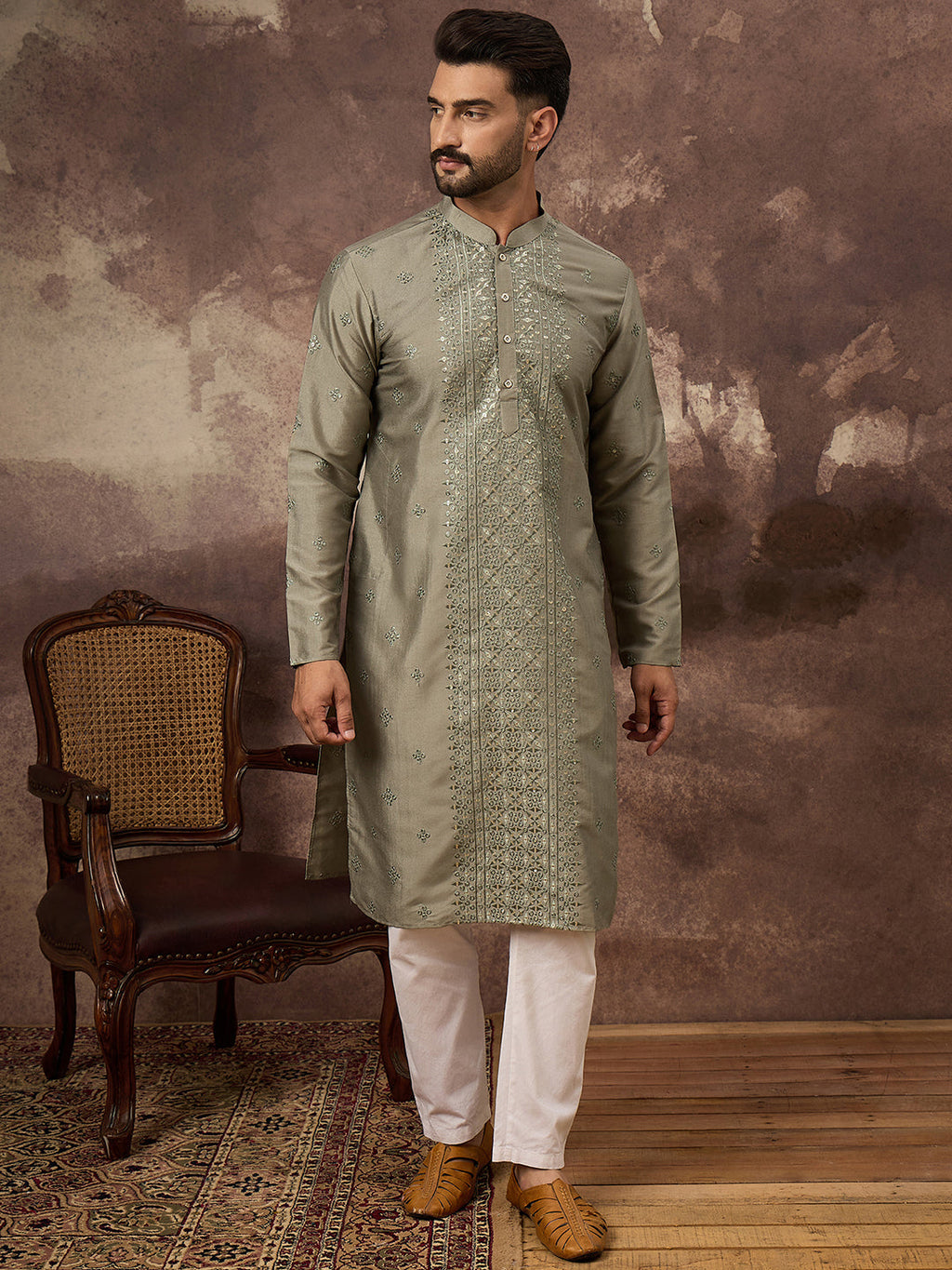 Men Green Silk Blend Solid Embroidered Straight Kurta with Trouser-MKSET1367
