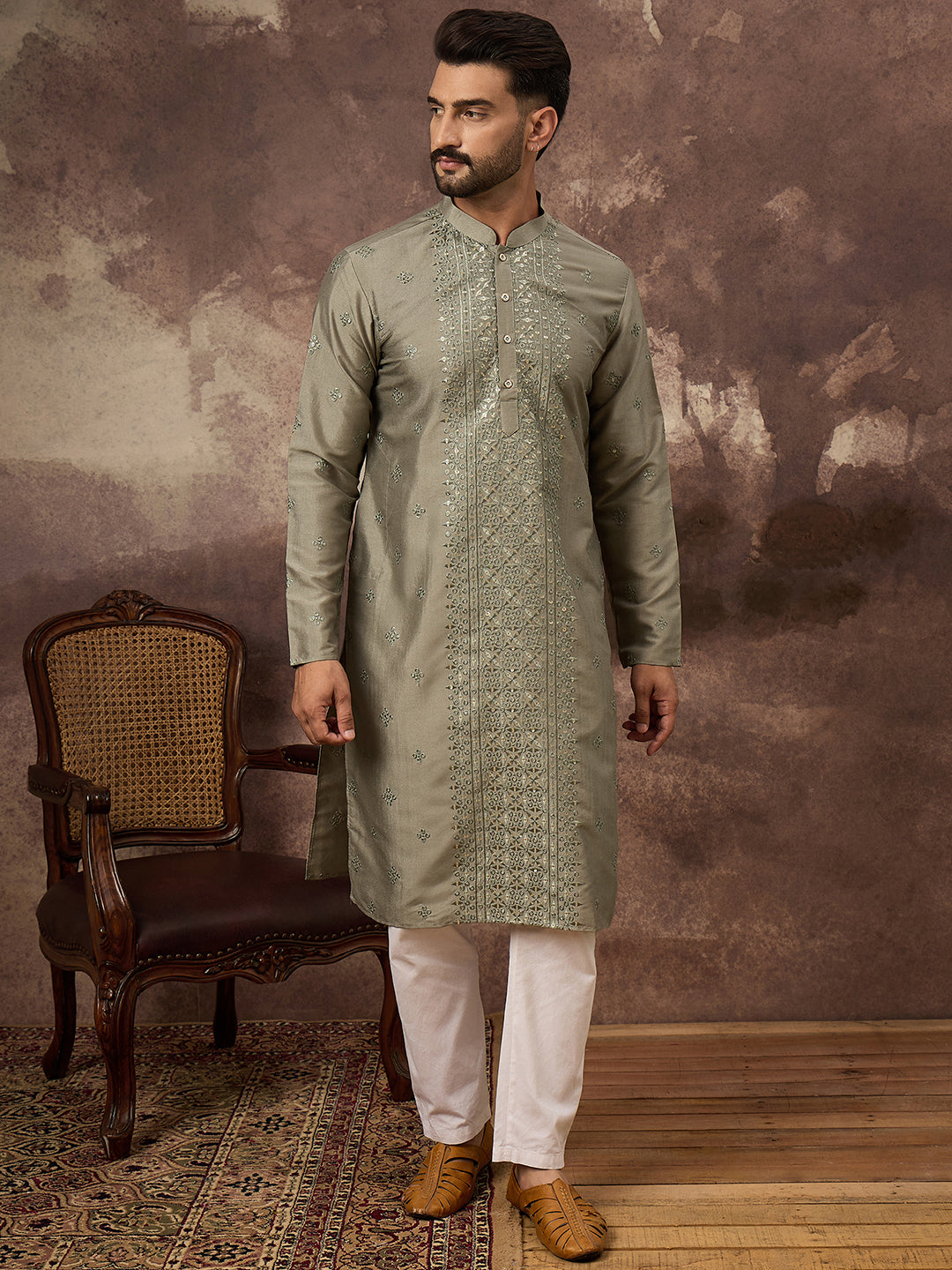 Men Green Silk Blend Solid Embroidered Straight Kurta with Trouser-MKSET1367