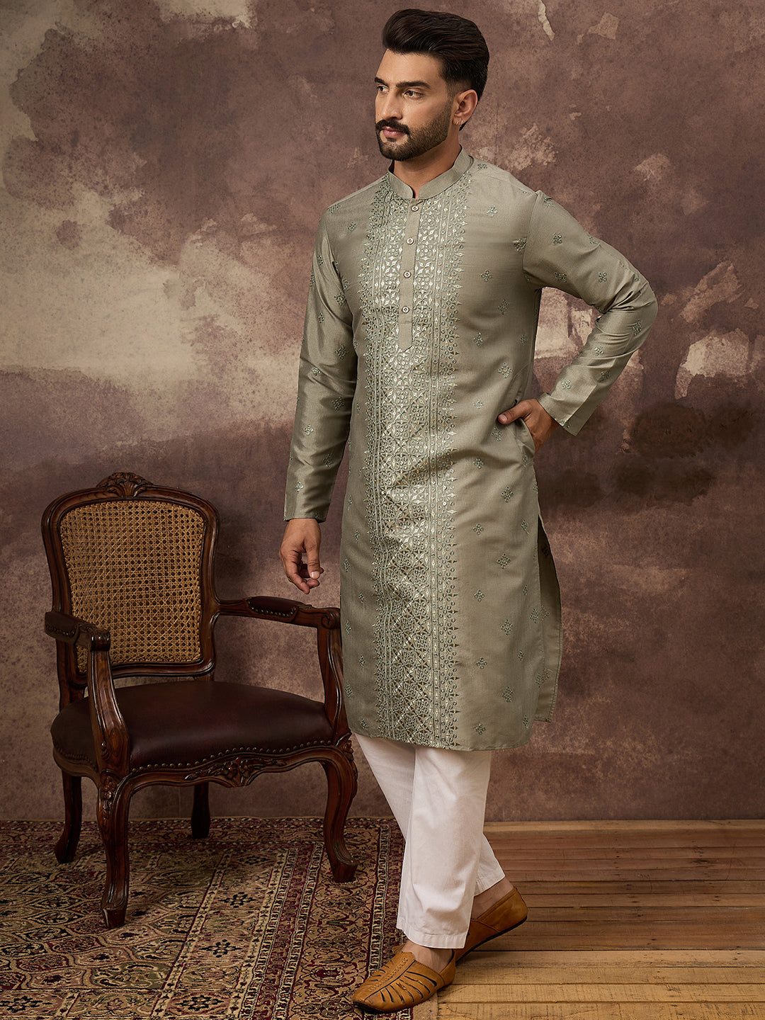 Men Green Silk Blend Solid Embroidered Straight Kurta with Trouser-MKSET1367