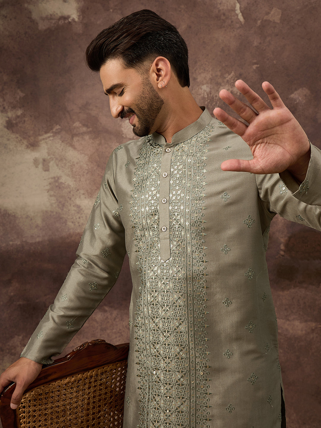 Men Green Silk Blend Solid Embroidered Straight Kurta with Trouser-MKSET1367