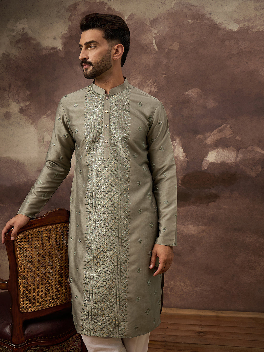 Men Green Silk Blend Solid Embroidered Straight Kurta with Trouser-MKSET1367
