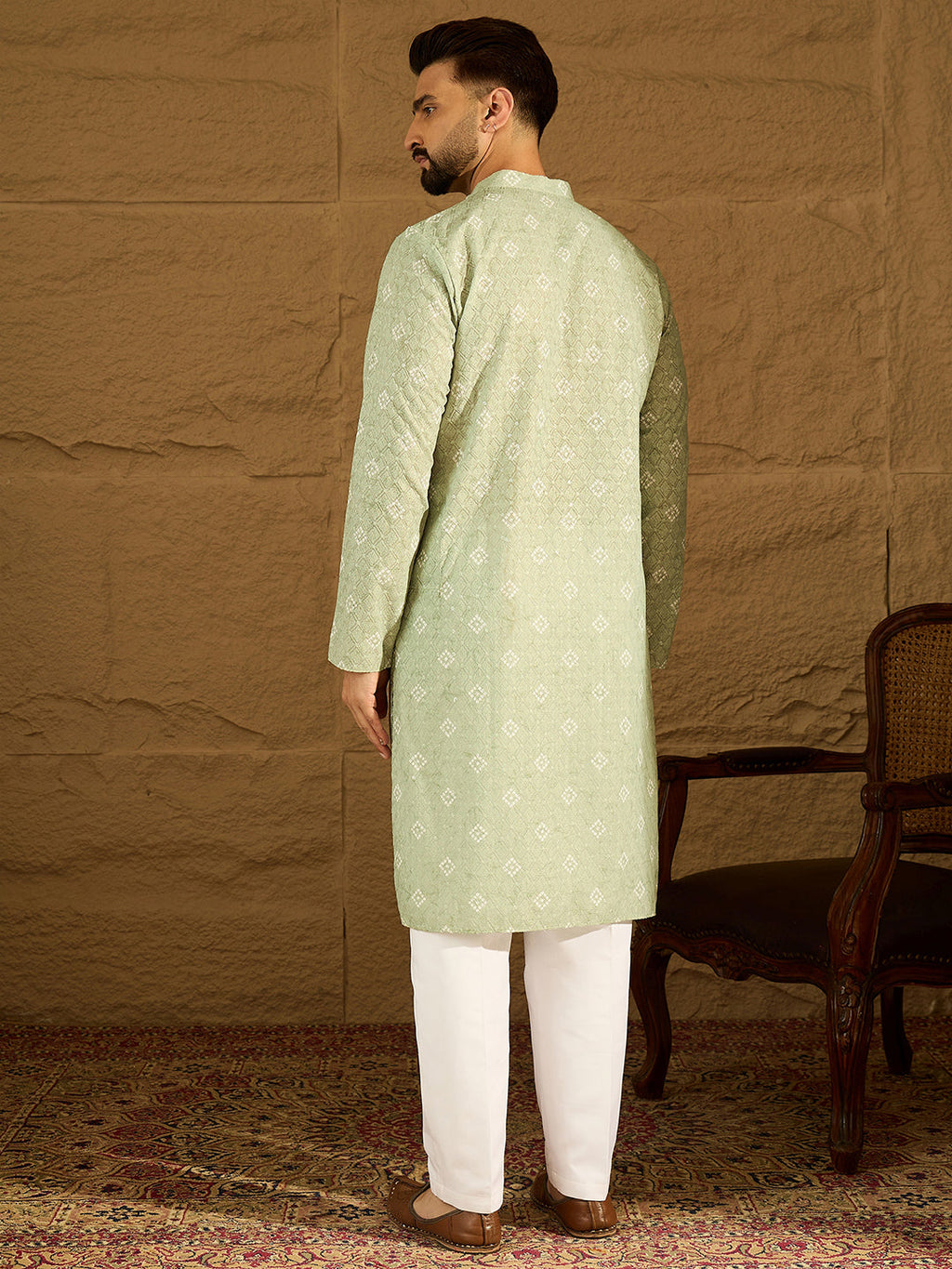 Men Green Viscose Rayon Bandhani Embroidered Straight Kurta with Trouser-MKSET1584