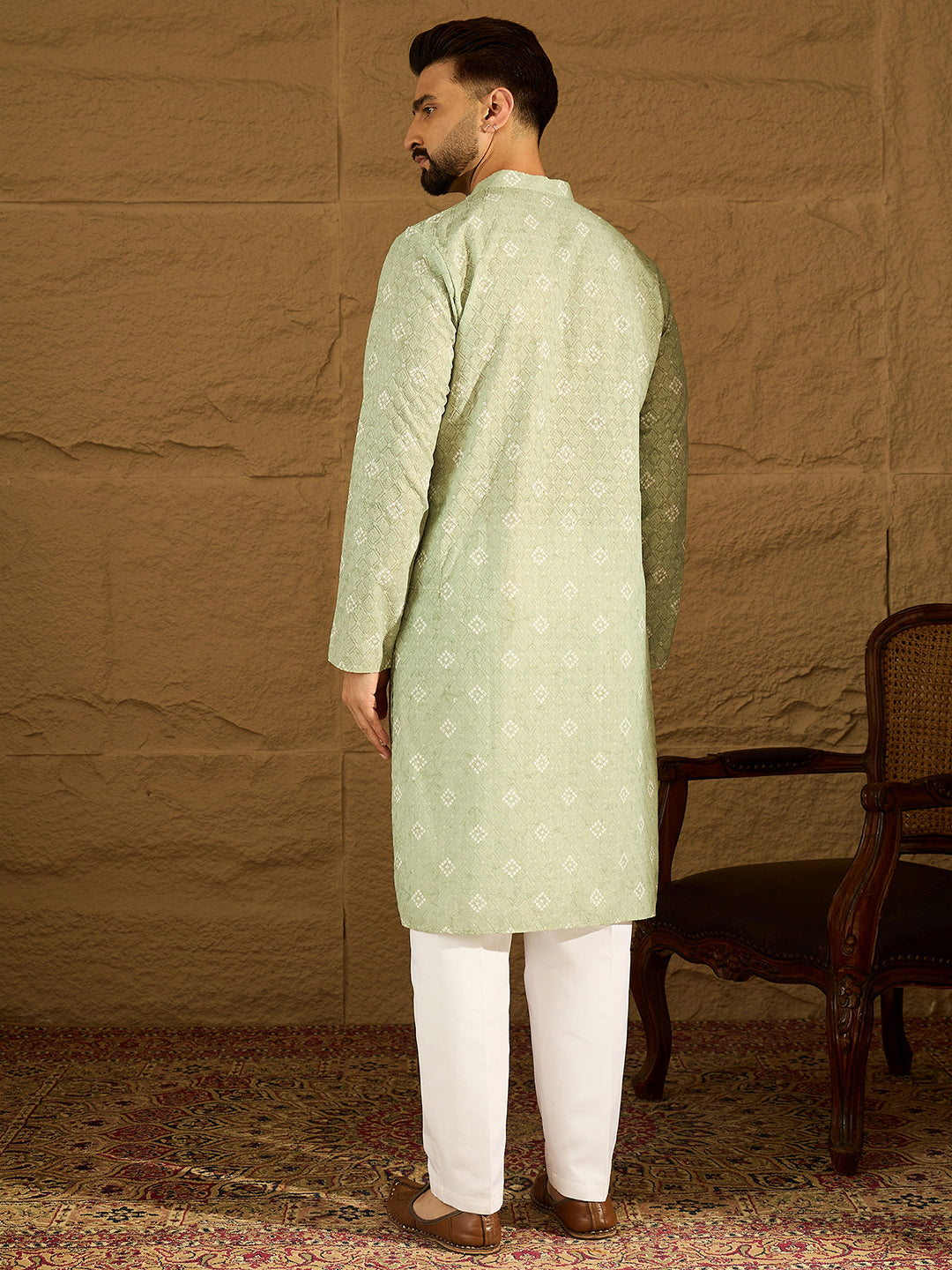 Men Green Viscose Rayon Bandhani Embroidered Straight Kurta with Trouser-MKSET1584