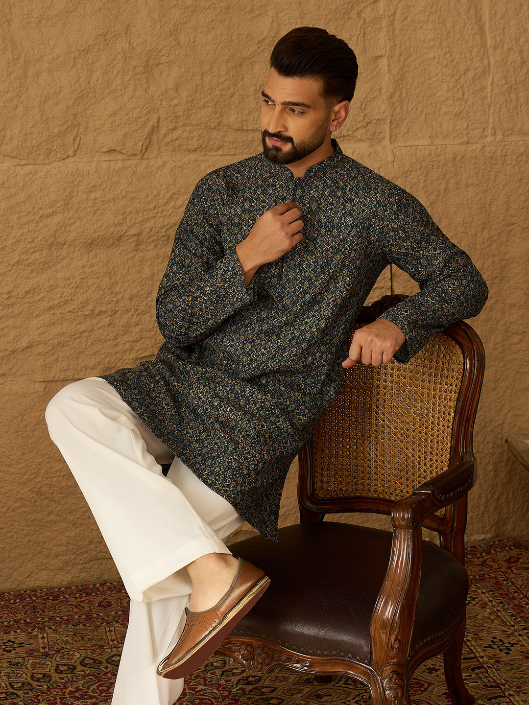 Men Navy Blue Viscose Rayon Geometric Printed Straight Kurta with Trouser-MKSET1609