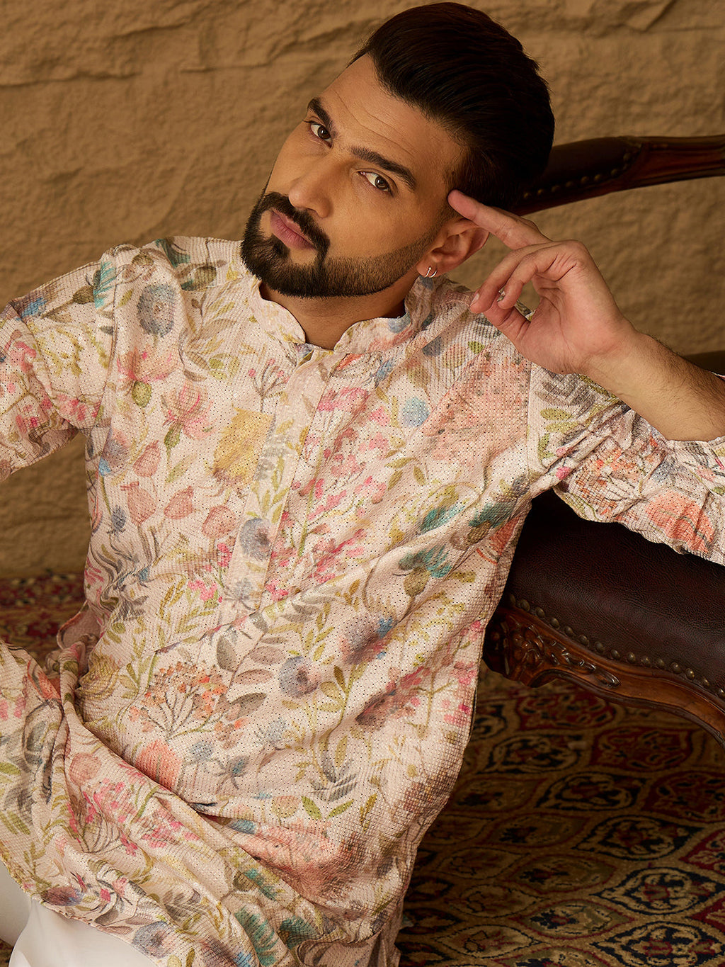 Men Off White Viscose Rayon Floral Printed Straight Kurta with Trouser-MKSET1612
