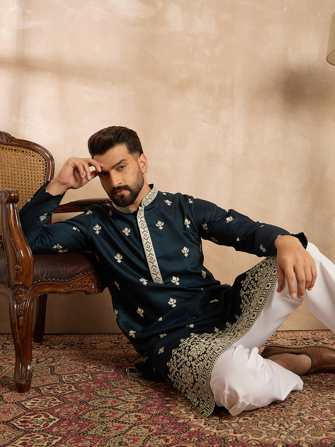 Men Navy Blue Polyester Solid Embroidered Straight Kurta Sets-MKSET1810
