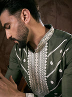 Men Green Silk Blend Solid Embroidered Straight Kurta With Trouser-MKSET1882
