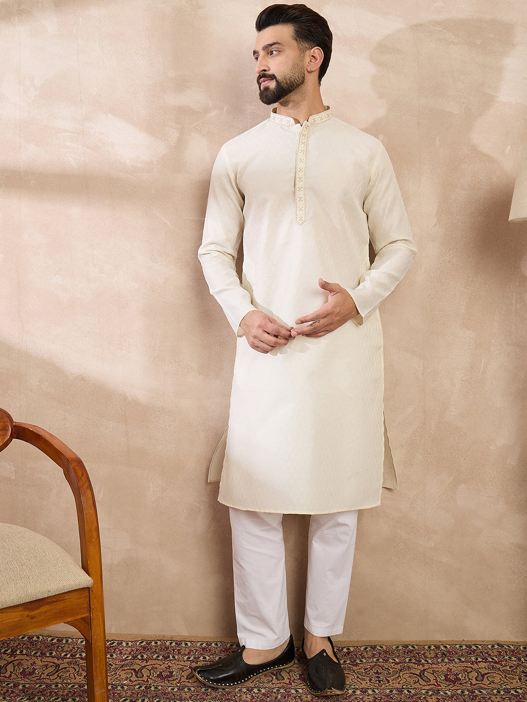 Men Off White Silk Blend Solid Woven Design Straight Kurta With Trouser-MKSET1897