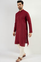 Men Maroon Cotton Solid Woven Design Straight Kurta MKU1096