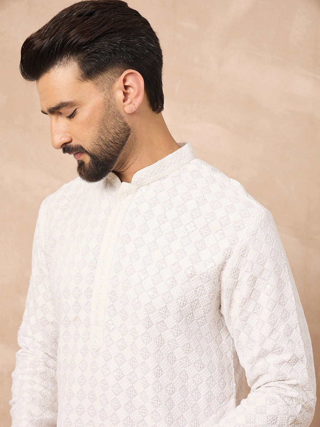 Men White Viscose Rayon Solid Embroidered Straight Kurta-MKU1140