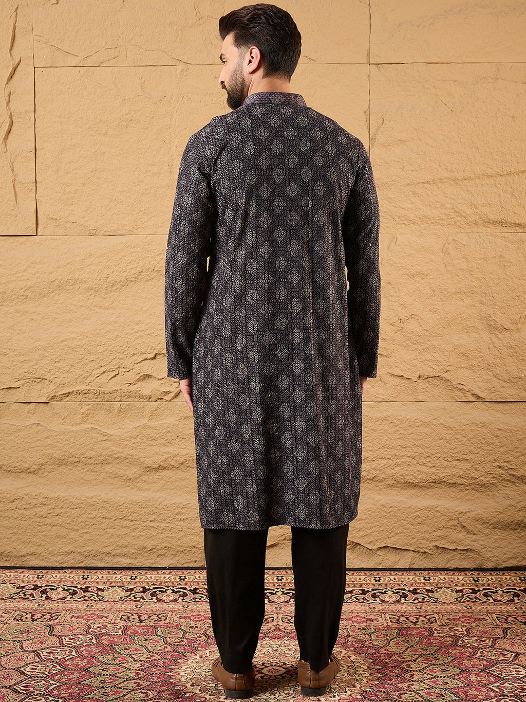 Men Black Viscose Rayon Ethnic Motifs Embroidered Straight Kurta-MKU1165