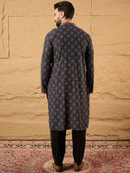 Men Black Viscose Rayon Ethnic Motifs Embroidered Straight Kurta-MKU1165