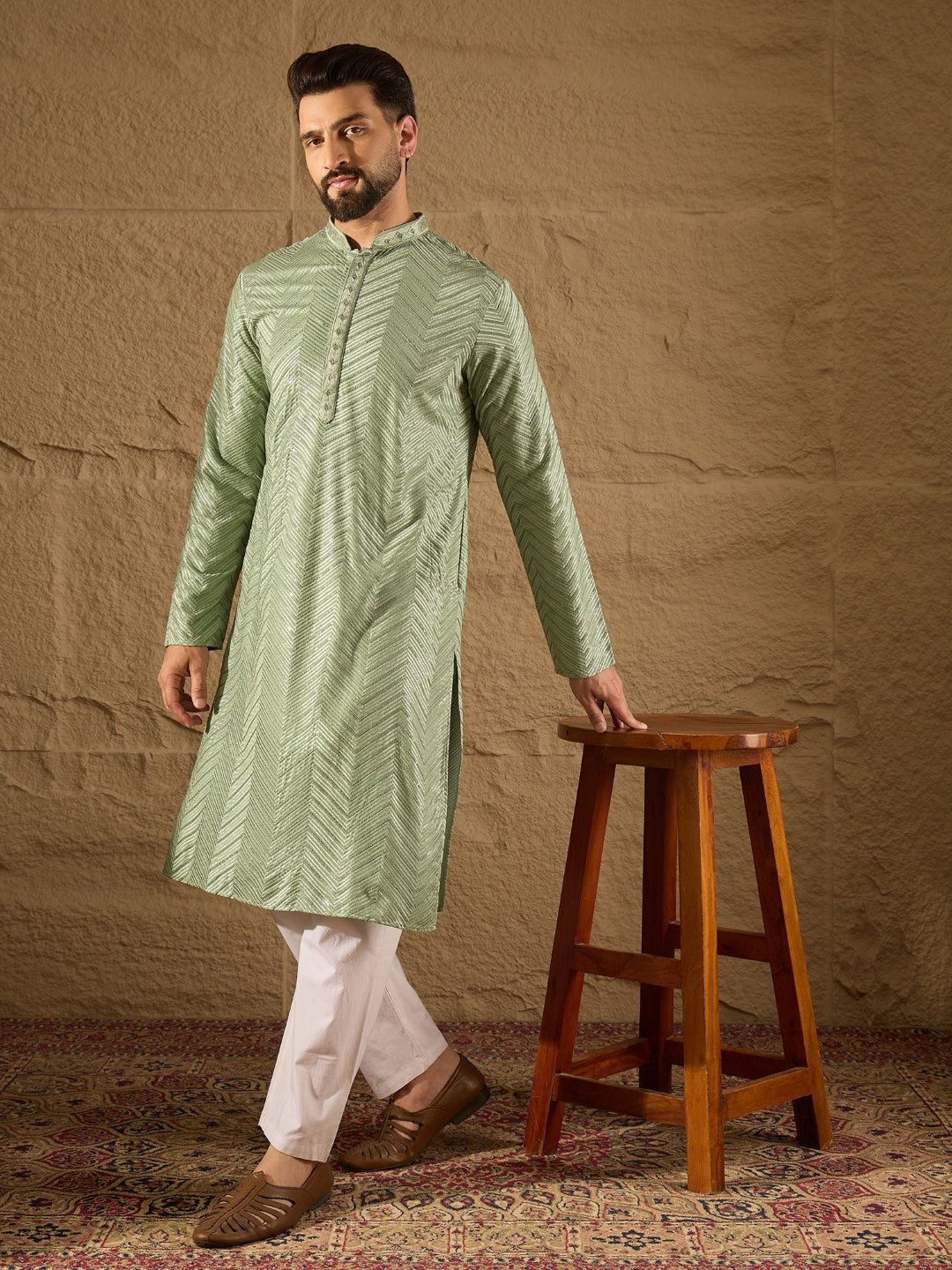 Men Green Viscose Rayon Solid Embroidered Straight Kurta-MKU1203