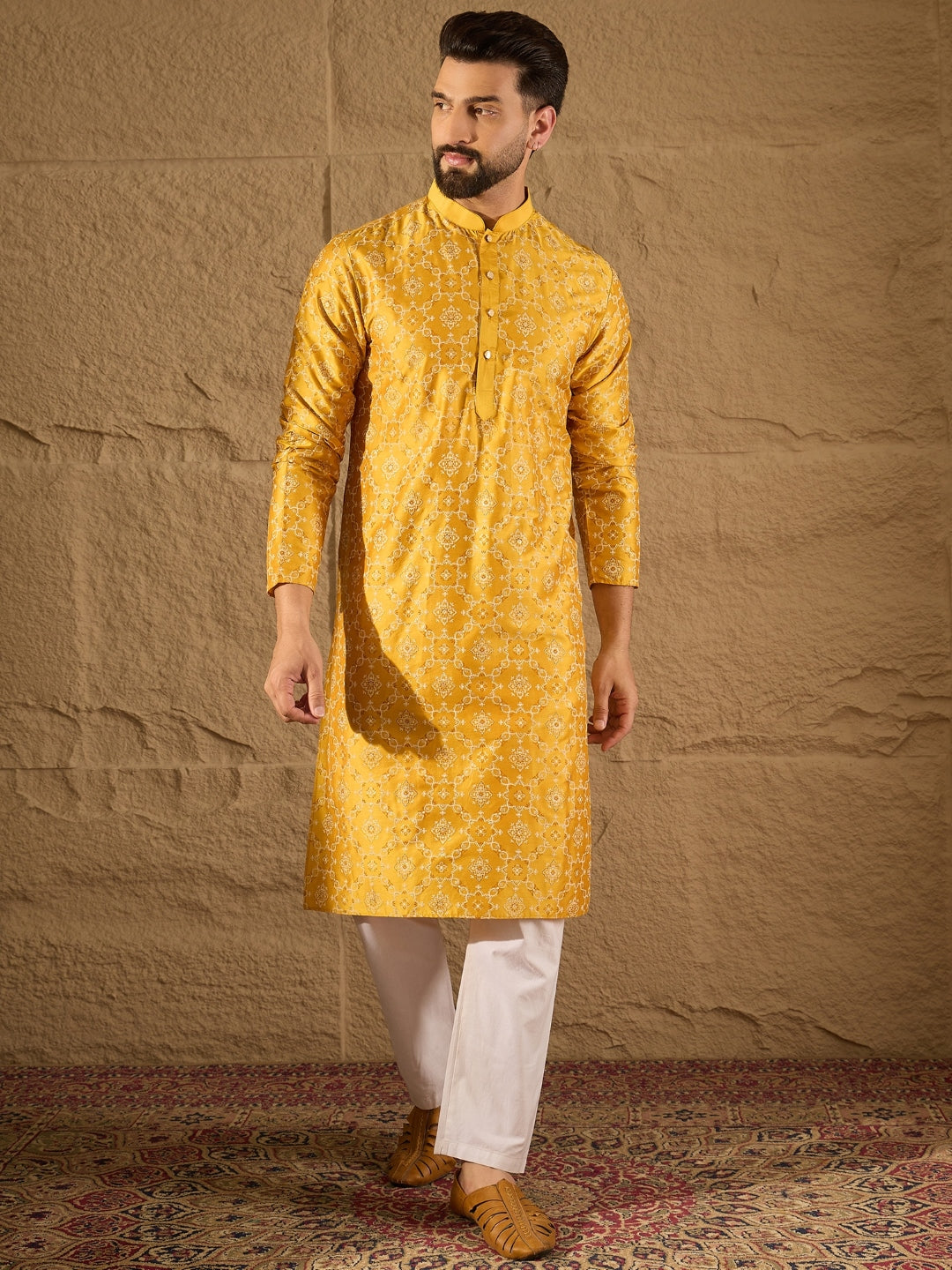 Men Yellow Silk Geometric Printed Straight Kurta-MKU1276