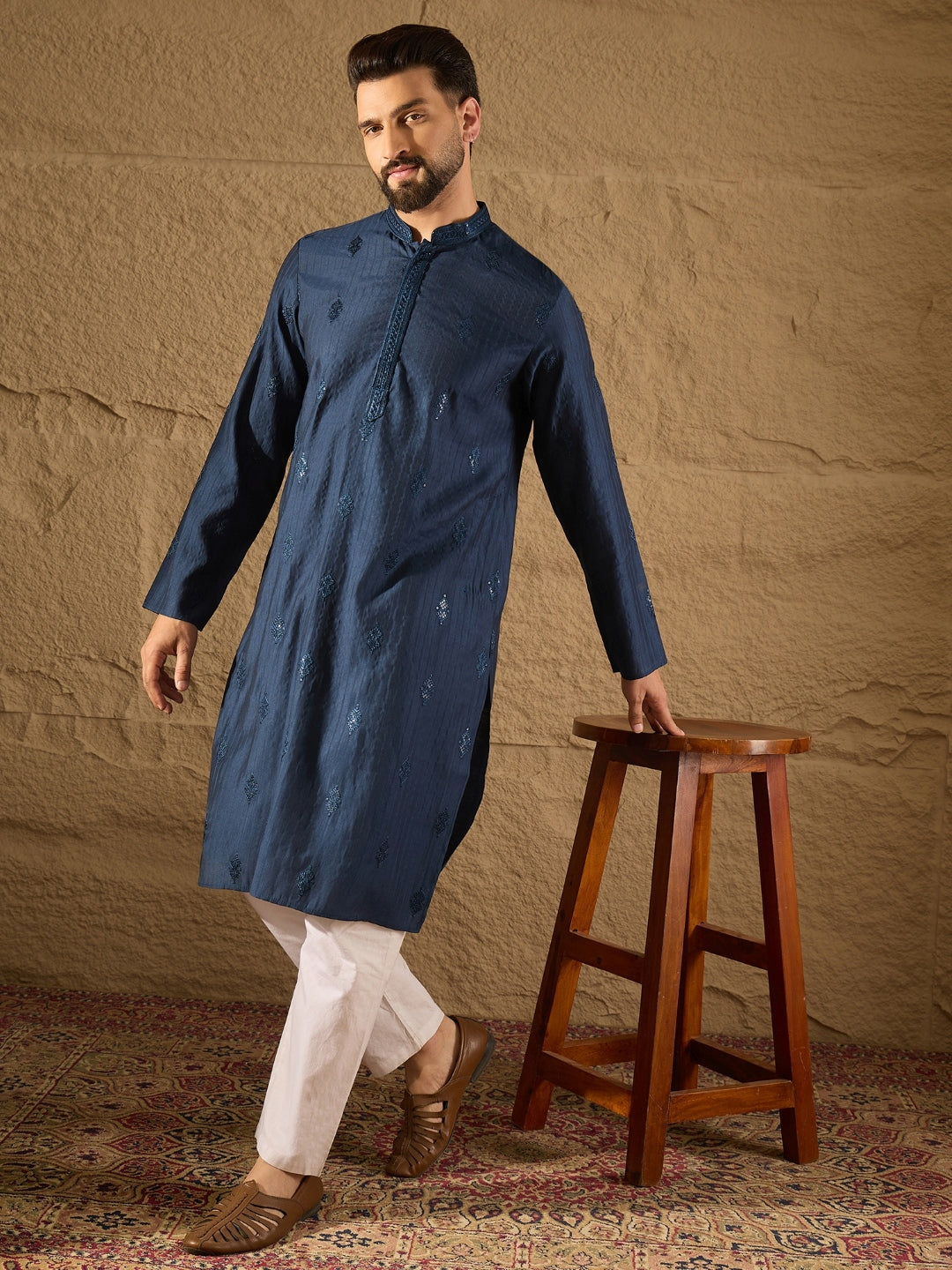 Men Blue Viscose Rayon Solid Embroidered Straight Kurta-MKU1293