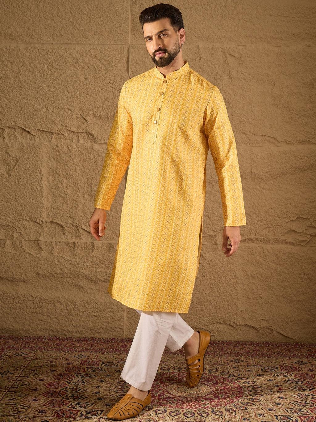 Men Yellow Silk Blend Geometric Embroidered Straight Kurta-MKU1313
